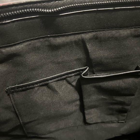 Brand New gorgeous floral, blue / pink Trina Turk NWT purse Tote L #NWT #tote - Picture 9 of 14